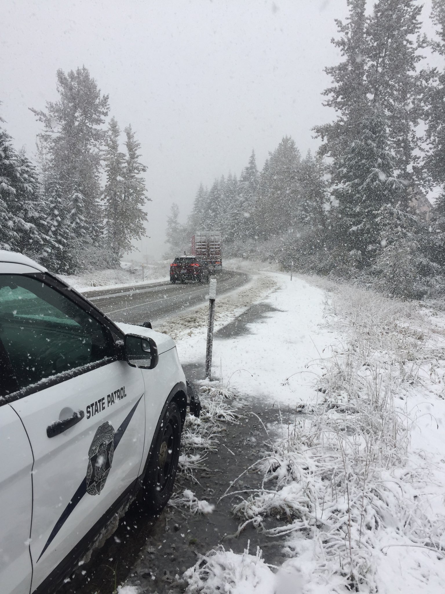 Road Conditions Treacherous I 90 In Washington State Desi Trucking   4F8E1F9D B0DF 42F7 8593 50012C313C22 